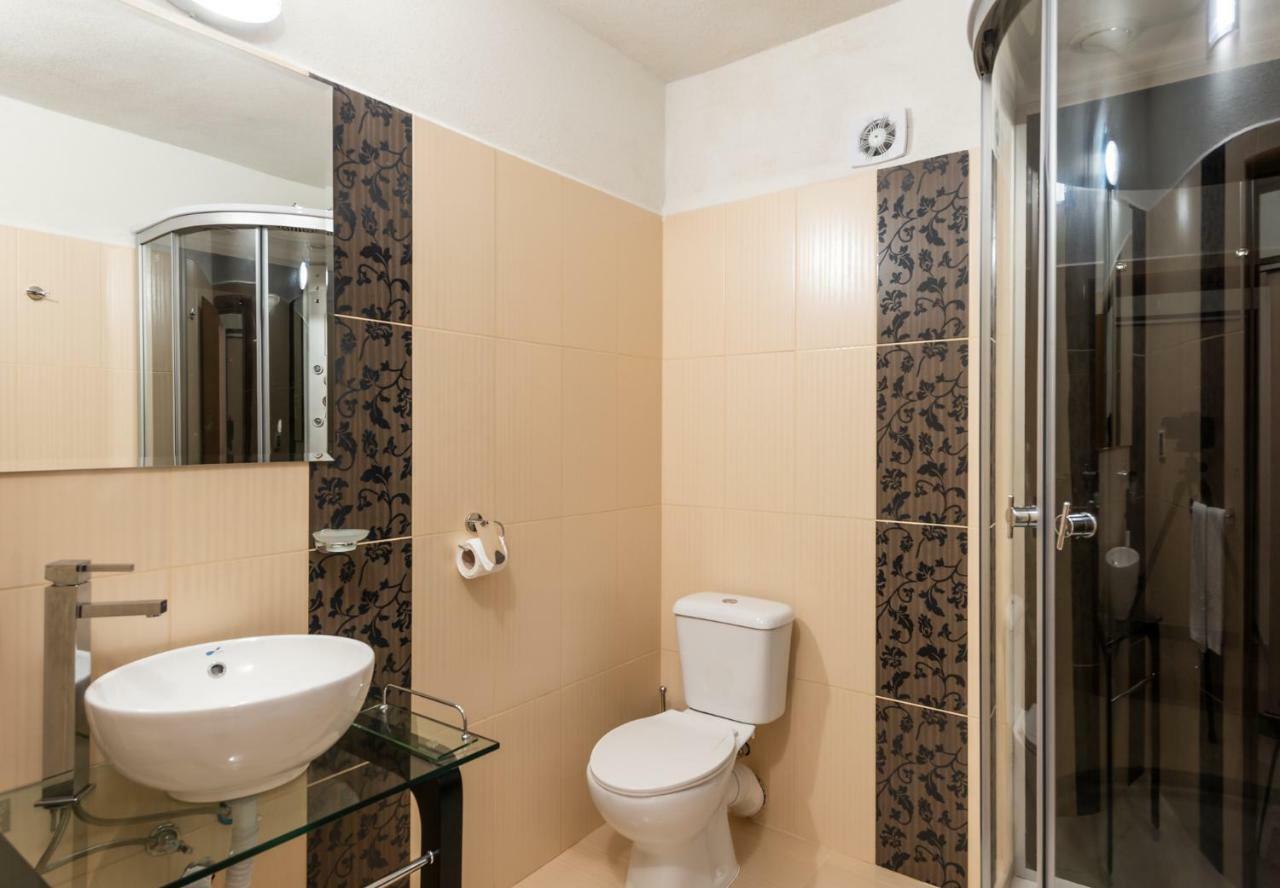 Hotel Bendida Panichishte Bilik gambar